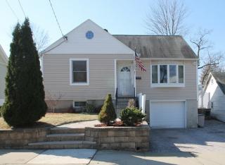 41 Central Ave, Kinnelon, NJ 07405-1142