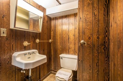 1879 Audubon Dr, Atlanta GA  30329-2706 exterior