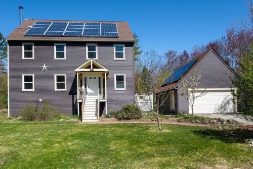 43 Holly View Dr, New Ipswich, NH 03071-3333