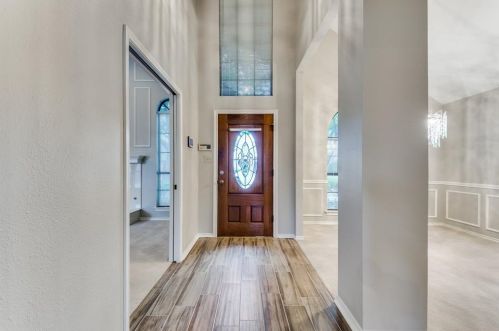 2003 Greenstone Trl, Carrollton TX  75010-4018 exterior