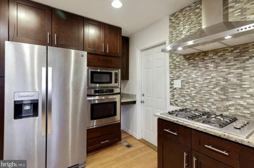 13908 Gate Dr, Silver Spring MD 20906-2208 exterior