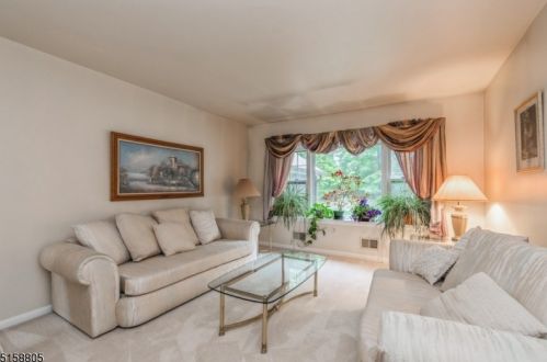 74 Goldfinch Dr, Hackettstown NJ  07840-3023 exterior