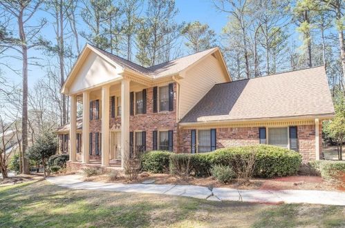 6092 Windsong Way, Stone Mountain, GA 30087-1942