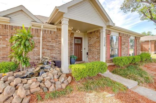 2238 Arbor Creek Dr, Carrollton, TX 75010-4053