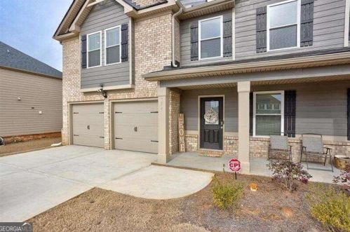 154 Overlook Dr, Porterdale, GA 30014-8817