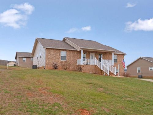 2124 Murphys Chapel Dr, Pigeon Forge, TN 37876-6594