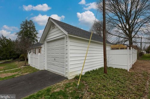 139 Montrose Ave, Lancaster PA  17603-6617 exterior