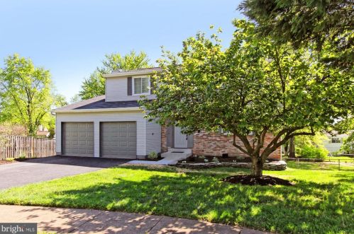 1104 Clarke St, Herndon VA  20170-3113 exterior