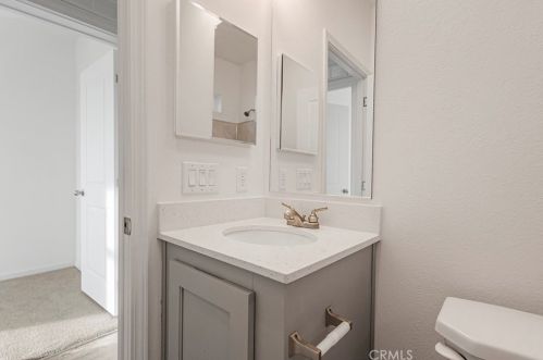 5826 Black Olive Dr, Paradise CA 95969-4900 exterior