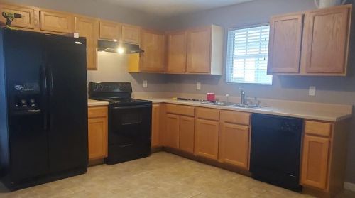 10948 Big Sky Dr, Hampton, GA 30228-2377