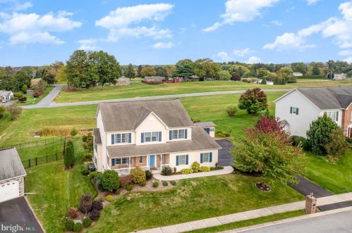 105 Lentz Dr, Harrisburg, PA 17112-4403