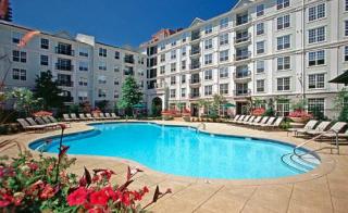 3460 Kingsboro Rd, Atlanta GA  30326-3300 exterior