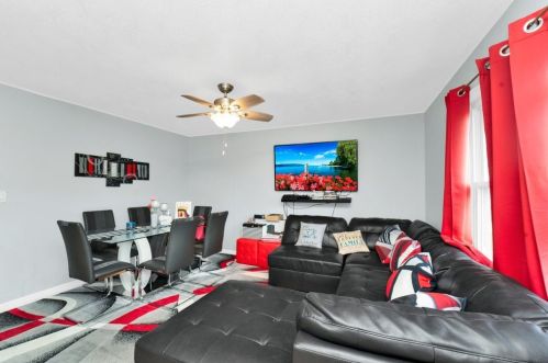 189 Garden Dr, Lemont IL  60440-2668 exterior