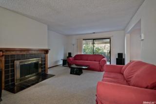 887 Valley Run, Rodeo, CA 94547-1444