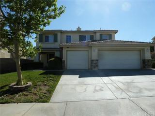 39334 Dijon Ln, Palmdale, CA 93551-1595