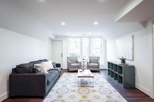 2462 Echo Dr, Atlanta GA  30345-3527 exterior