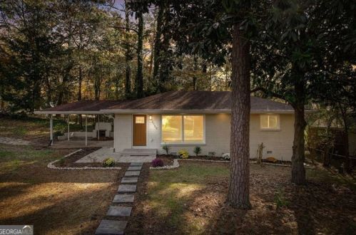 2750 Luther St, Atlanta, GA 30344-6926