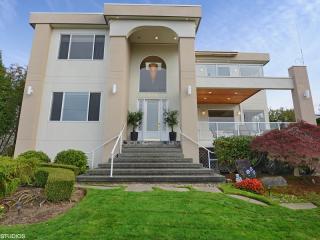 916 2nd St, Kirkland, WA 98033-5549
