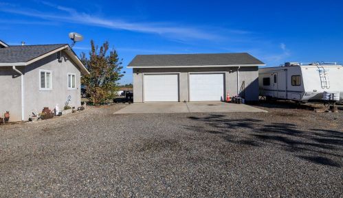 4737 Claribel Rd, Modesto, CA 95357-1217