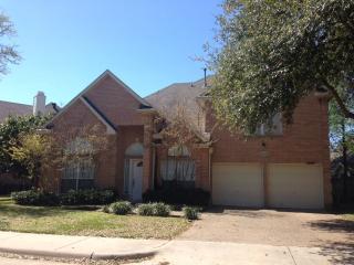 3812 Waterford Dr, Addison TX  75001-7954 exterior