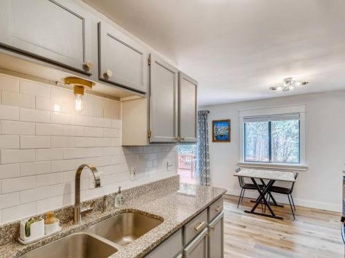 1645 City View Dr, Saint Paul MN  55121-1701 exterior