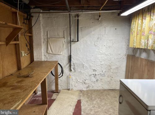 233 University Blvd, Silver Spring MD 20901-1944 exterior