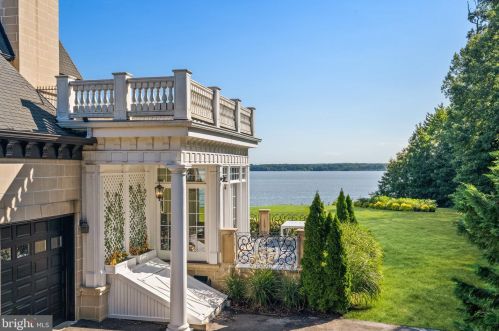 11299 Cresswell Lndg, Lorton, VA 22079-4017