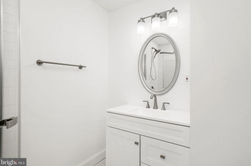 20 Morgan Ave, Trenton NJ  08619-3416 exterior