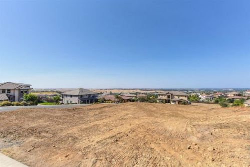 323 Tobrurry Way, Folsom, CA 95630-6336