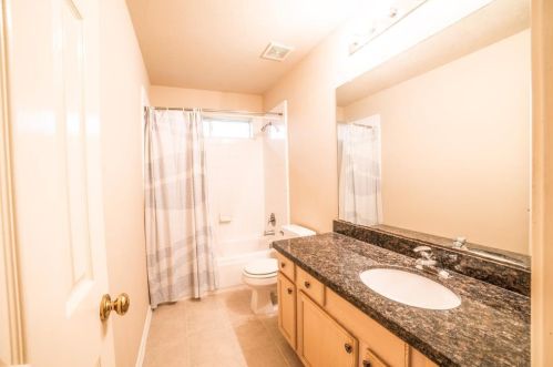 1506 Helmsley Dr, Richmond TX  77471-6133 exterior