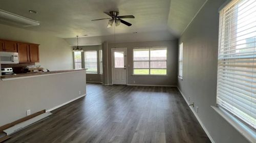 8925 Sierra Trl, Aubrey, TX 76227-2266
