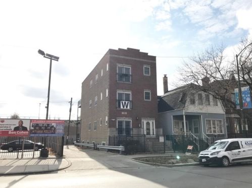 1119 Addison St, Chicago, IL 60613-3805