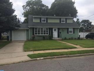 8 Coral Dr, Trenton, NJ 08619-1514