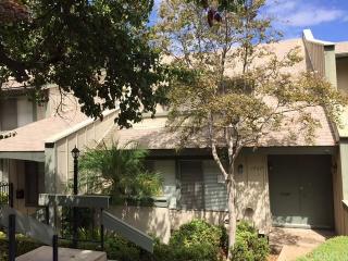 1457 Camelot Dr, Corona, CA 92882-4724