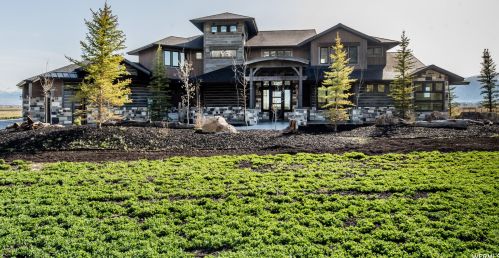 2864 5125, Petersboro, UT 84325-2400