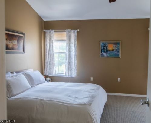 48 Green Heron Dr, Hackettstown NJ  07840-3330 exterior