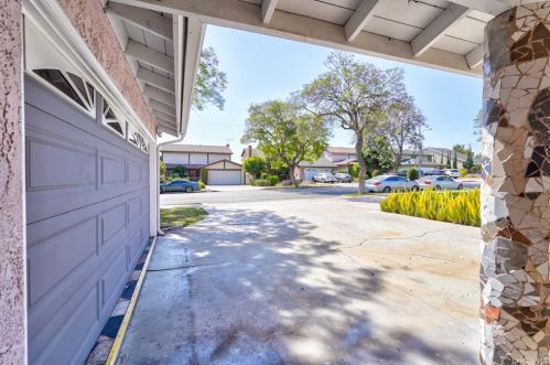 328 Vail Ave, Montebello, CA 90640-3959