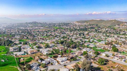 5443 Polo Ct, Riverside CA  92509-5351 exterior