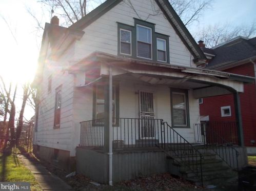 203 Parkway Ave, Trenton, NJ 08618-2931