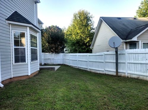 3414 Creekview Dr, Rex GA 30273-5039 exterior