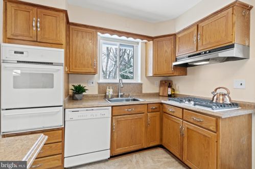 9906 Grayson Ave, Silver Spring MD 20901-2241 exterior