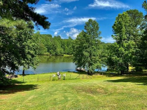 786 Barker Trail Rd, Cleveland, GA 30528-2378