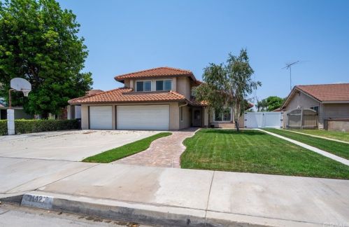 11421 Rancho Del Oro Dr, Riverside CA  92505-3582 exterior