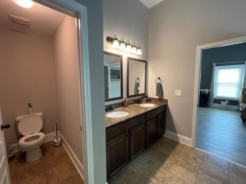 1233 Blairwood Ct, Atlanta GA  30331-7490 exterior