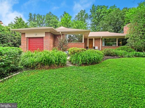 3803 Everett St, Kensington, MD 20895-3419