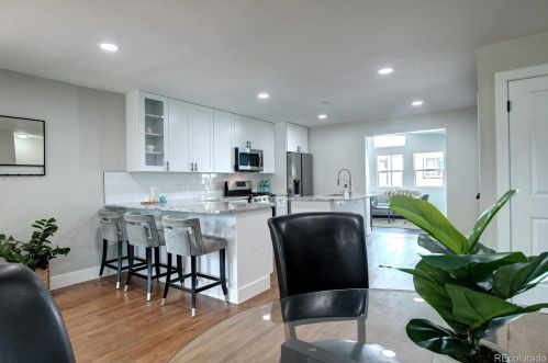 2811 Cook St, Denver CO  80205-5012 exterior