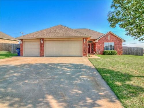 955 Johnson Ave, Piedmont, OK 73078-8037