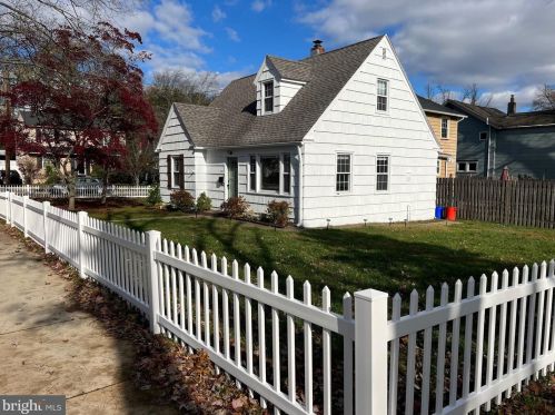 225 Spruce St, Tavistock NJ  08033-1615 exterior