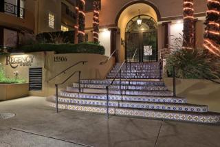 15506 Moorpark St, Van Nuys CA  91436-1645 exterior