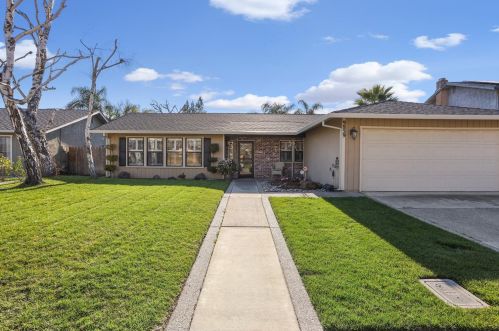 9859 Country Meadow Dr, Stockton, CA 95209-5141
